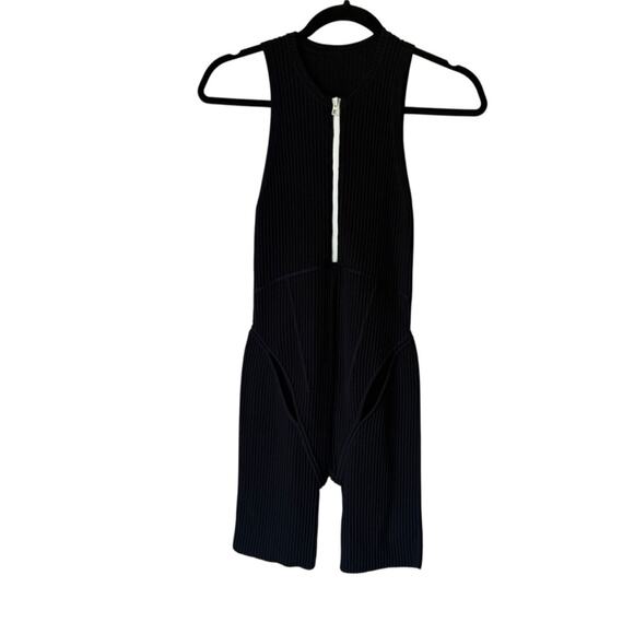 Bandier Prototype 1 0f 1 Catsuit Black Sleeveless Zip-Up Romper Size Small - Picture 1 of 3